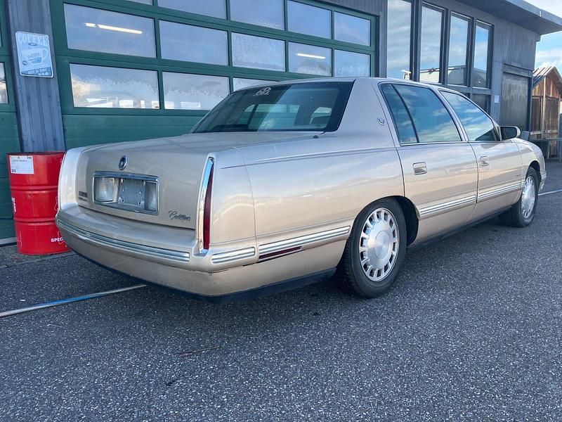 Gebraucht Cadillac Deville 279 PS (205 kW) 1998 Beige Limousine