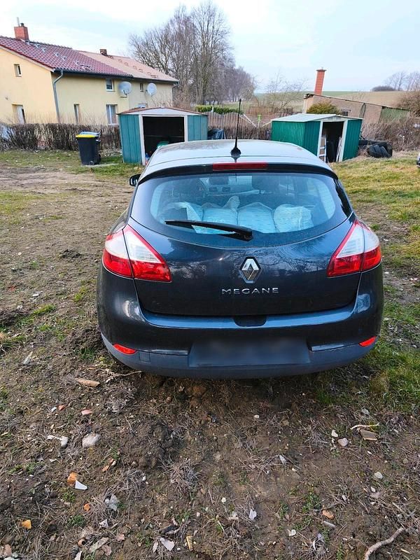 Gebraucht Renault Mégane 101 PS (74 kW) 2012 Schwarz Limousine