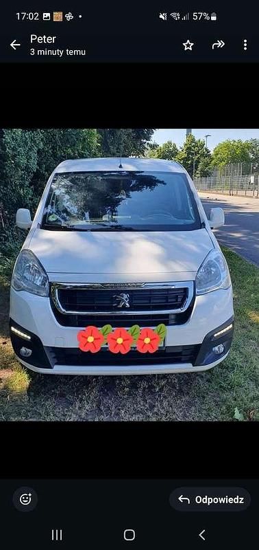 Weiß Gebraucht 2017 Peugeot Partner Tepee Van / Kleinbus | 14.500 € (Guter Preis) - Bild 1/4
