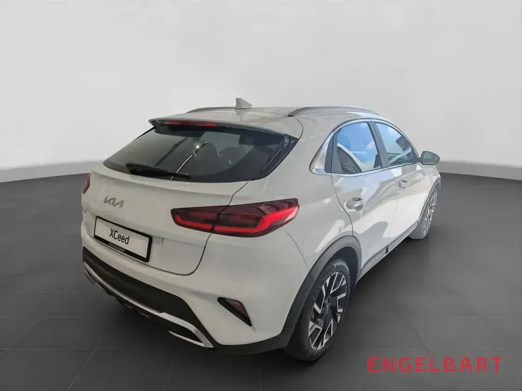 Neu Kia XCeed Comfort 150 PS (110 kW) 2026 Weiss SUV