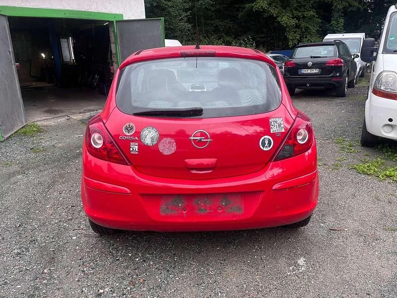 Gebraucht Opel Corsa 80 PS (58 kW) 2006 Rot Limousine