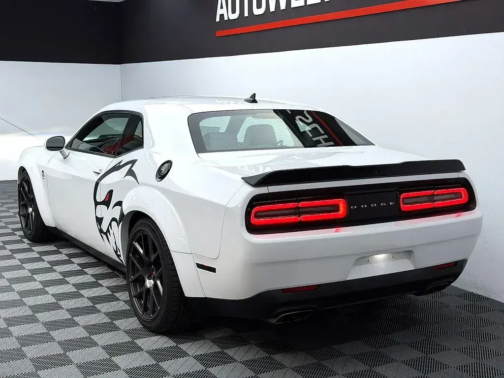 Gebraucht Dodge Challenger 492 PS (361 kW) 2016 Weiß Coupé