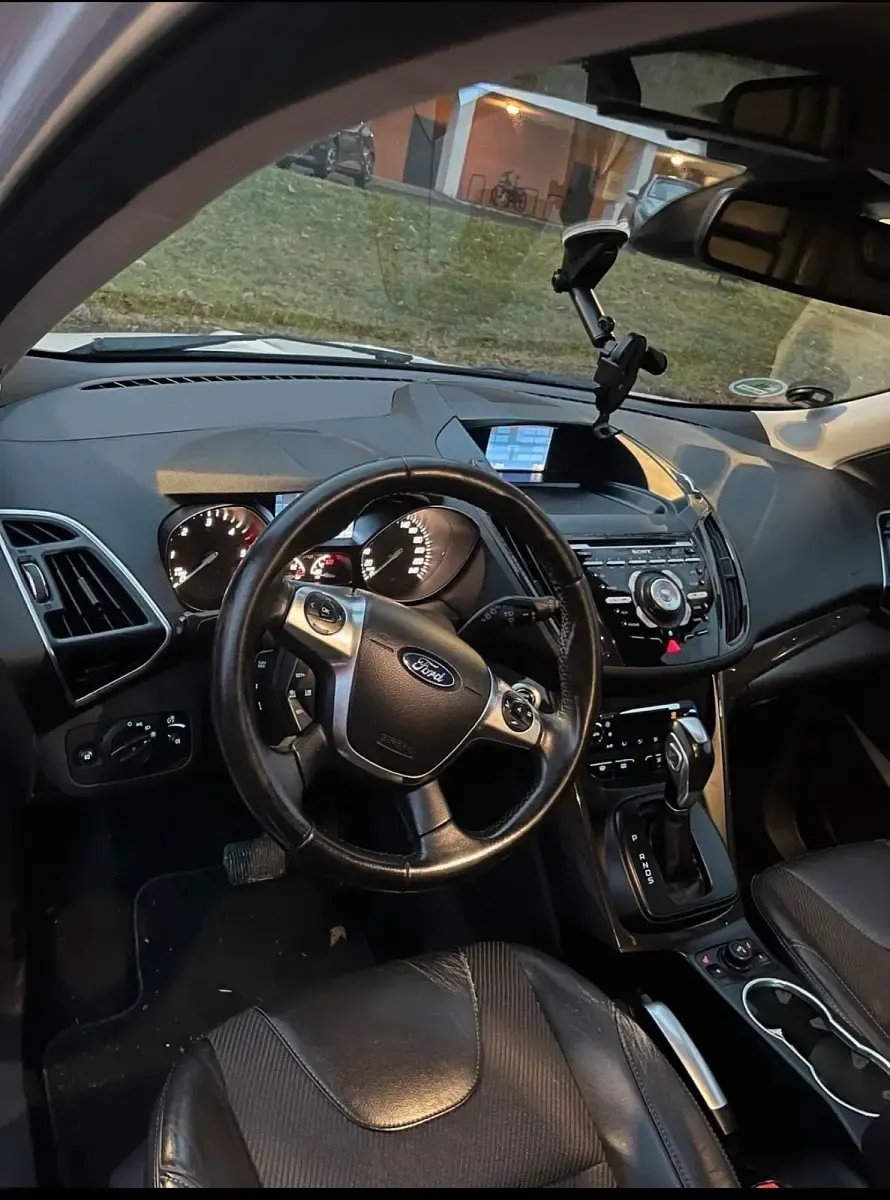 Usado Ford Kuga 163 HP (119 kW) 2014 SUV