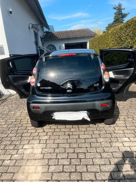 Gebraucht Citroën C1 SELECTION 68 PS (50 kW) 2013 Schwarz Kleinwagen