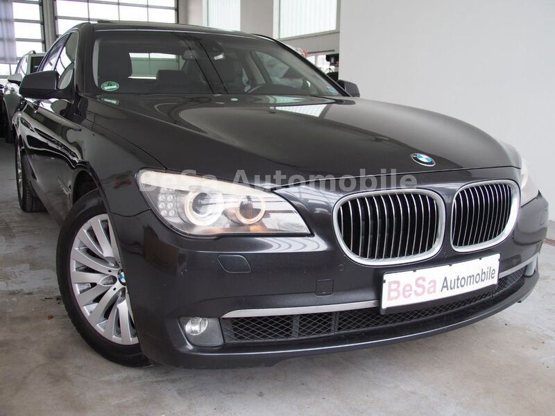 Grau Gebraucht 2010 BMW 740 Sport Line Limousine | 14.990 € (Guter Preis) - Bild 1/4
