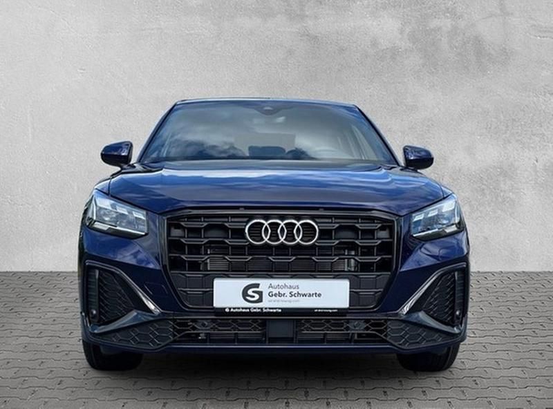 Gebraucht Audi Q2 S-Line 150 PS (110 kW) 2025 Navarrablau metallic SUV