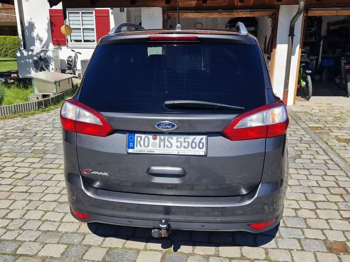 Używany Ford Grand C-Max 125 KM (91 kW) 2019 Szary Minivan