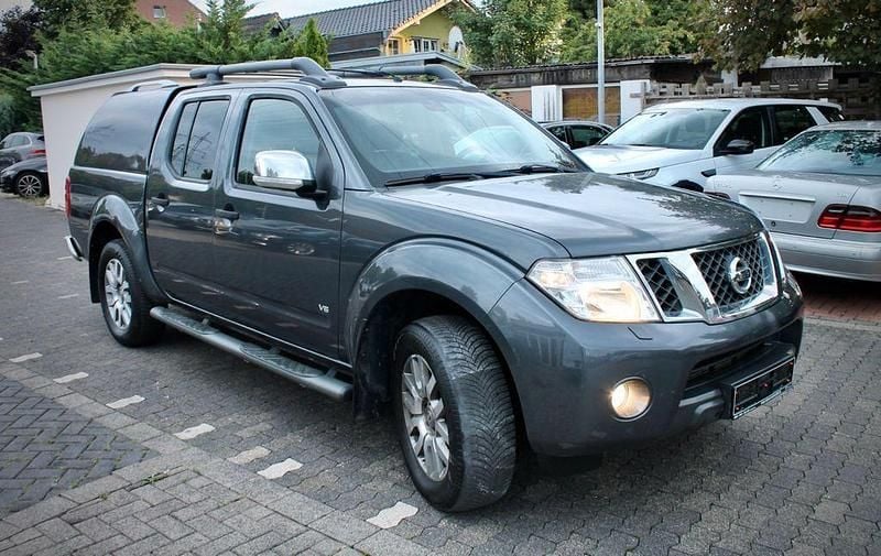 Gebraucht Nissan Navara 231 PS (169 kW) 2013 Silber Pickup