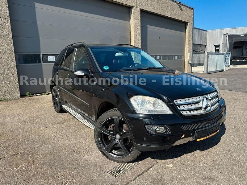 Schwarz Gebraucht 2008 Mercedes ML320 SUV | 5.598 € (Superpreis) - Bild 1/4
