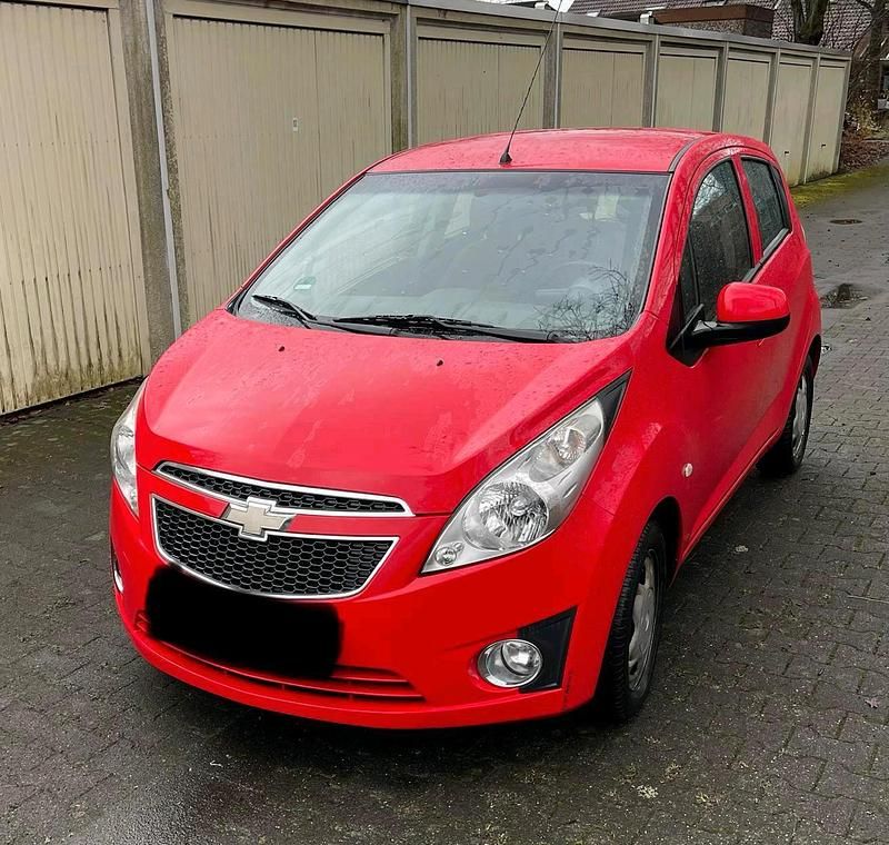 Gebraucht Chevrolet Spark 68 PS (50 kW) 2012 Rot Kleinwagen