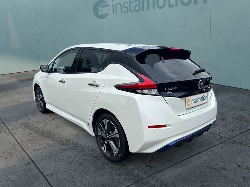 Gebraucht Nissan Leaf N-Connecta 160 kW (218 PS) 2021 Weiß Kleinwagen