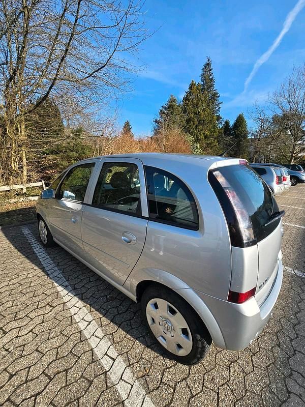Gebraucht Opel Meriva 105 PS (77 kW) 2008 Grau Van / Kleinbus