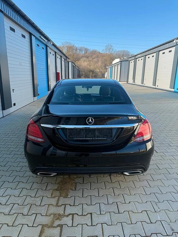 Gebraucht Mercedes C250 AMG line 204 PS (150 kW) 2015 Schwarz Limousine
