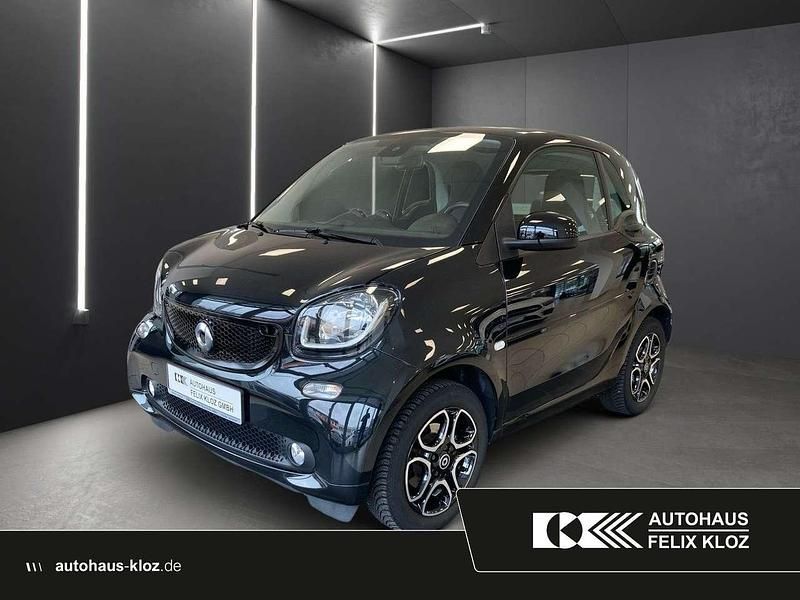 Bodypanels in black Gebraucht 2018 Smart ForTwo Coupé Prime Coupé | 14.400 € (Fairer Preis) - Bild 1/4