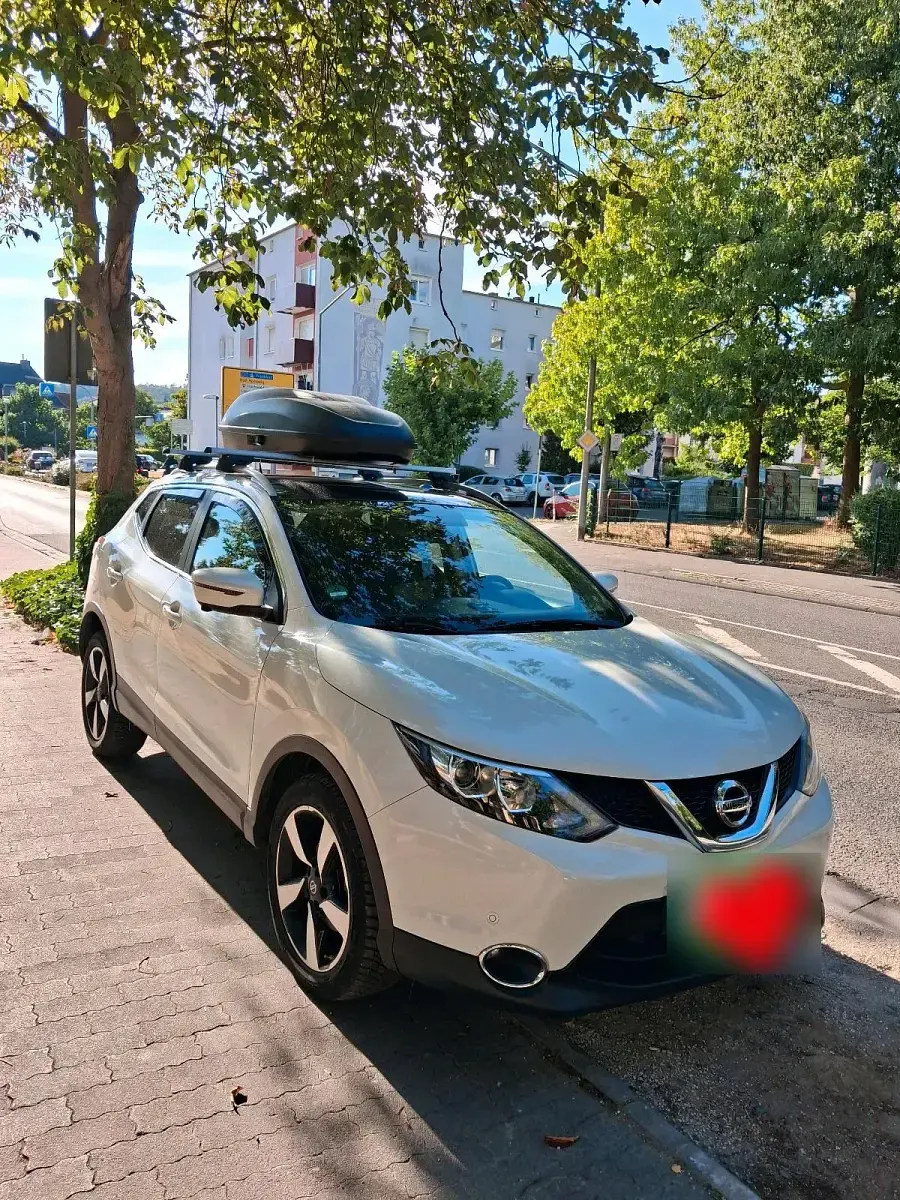 Gebraucht Nissan Qashqai 130 PS (95 kW) 2016 Weiß SUV