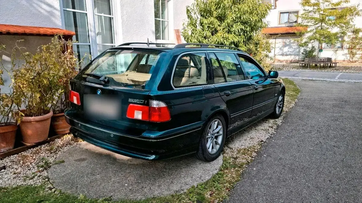 Gebraucht BMW 520 170 PS (125 kW) 2003 Grün Kombi