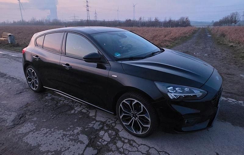 Gebraucht Ford Focus ST-Line 182 PS (133 kW) 2019 Schwarz Limousine