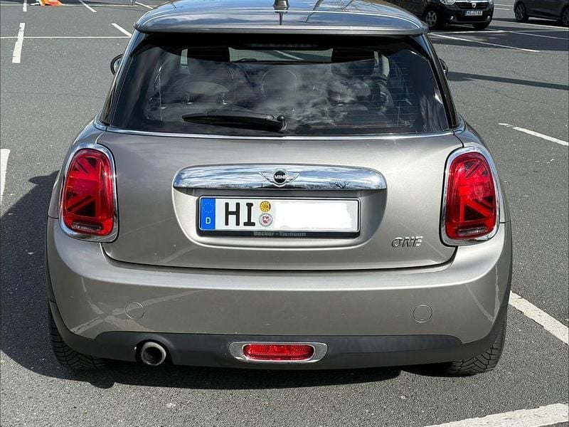 Gebraucht Mini ONE 102 PS (75 kW) 2017 Grau Kleinwagen