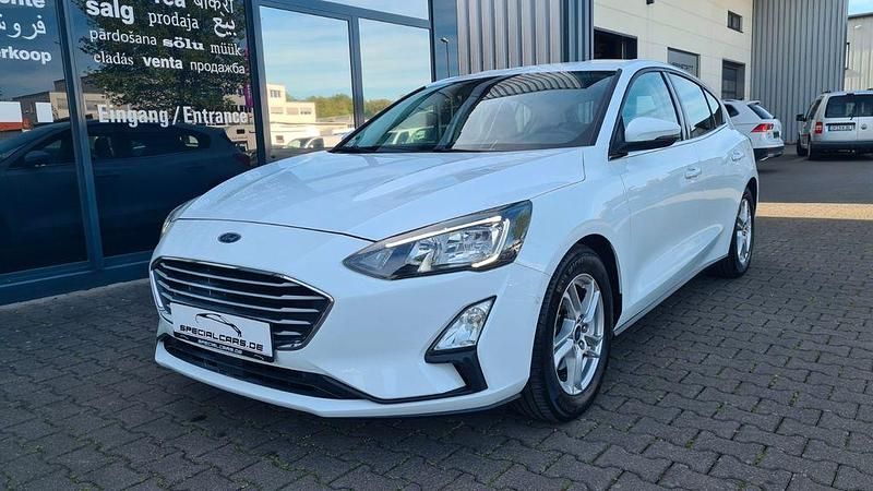 Gebraucht Ford Focus Cool & Connect 120 PS (88 kW) 2021 Weiß Limousine