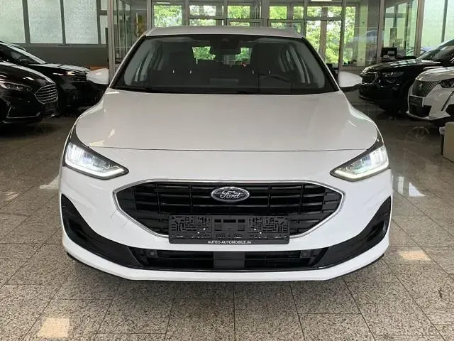 Gebraucht Ford Focus Cool & Connect 101 PS (74 kW) 2022 Weiss Limousine
