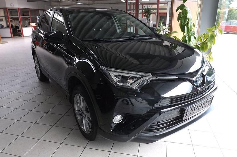 Schwarz Gebraucht 2019 Toyota RAV4 Hybrid Team SUV | 21.250 € (Fairer Preis) - Bild 1/4