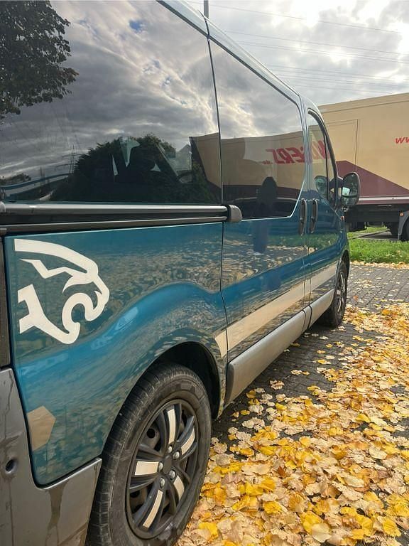 Gebraucht Opel Vivaro 114 PS (83 kW) 2010 Blau Van / Kleinbus