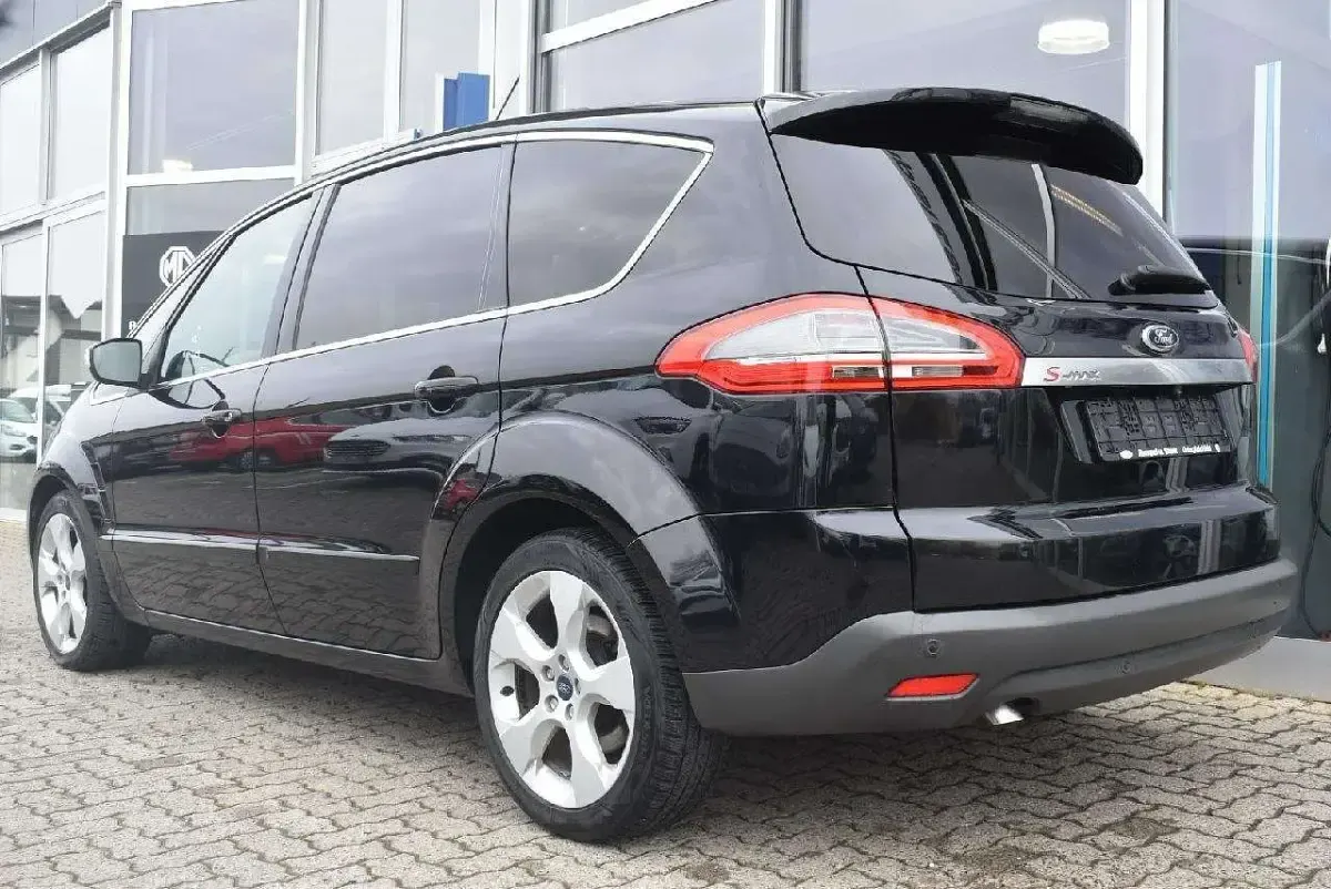 Gebraucht Ford S-MAX Titanium 163 PS (119 kW) 2012 Pantherschwarz metallic Van / Kleinbus