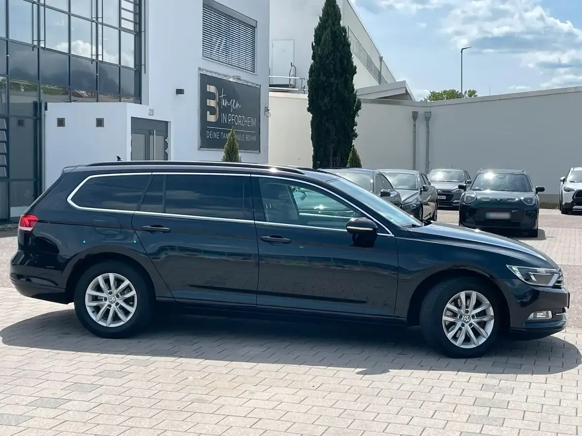 Gebraucht VW Passat 150 PS (110 kW) 2018 Schwarz Kombi