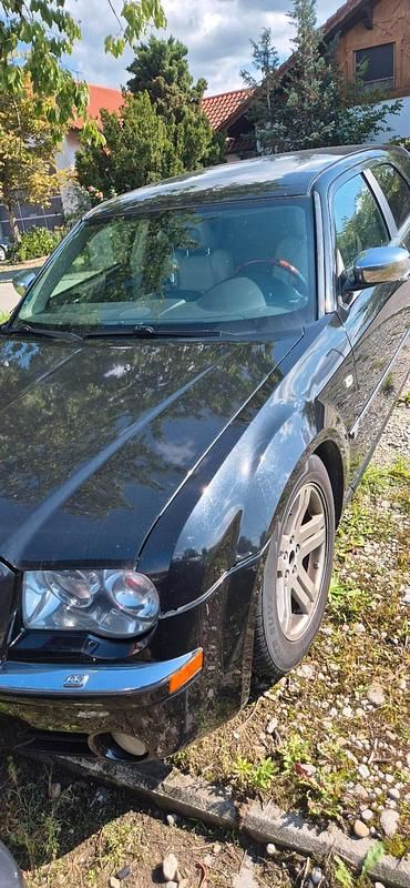 Schwarz Gebraucht 2007 Chrysler 300C Touring Kombi | 3.200 € (Superpreis) - Bild 1/4