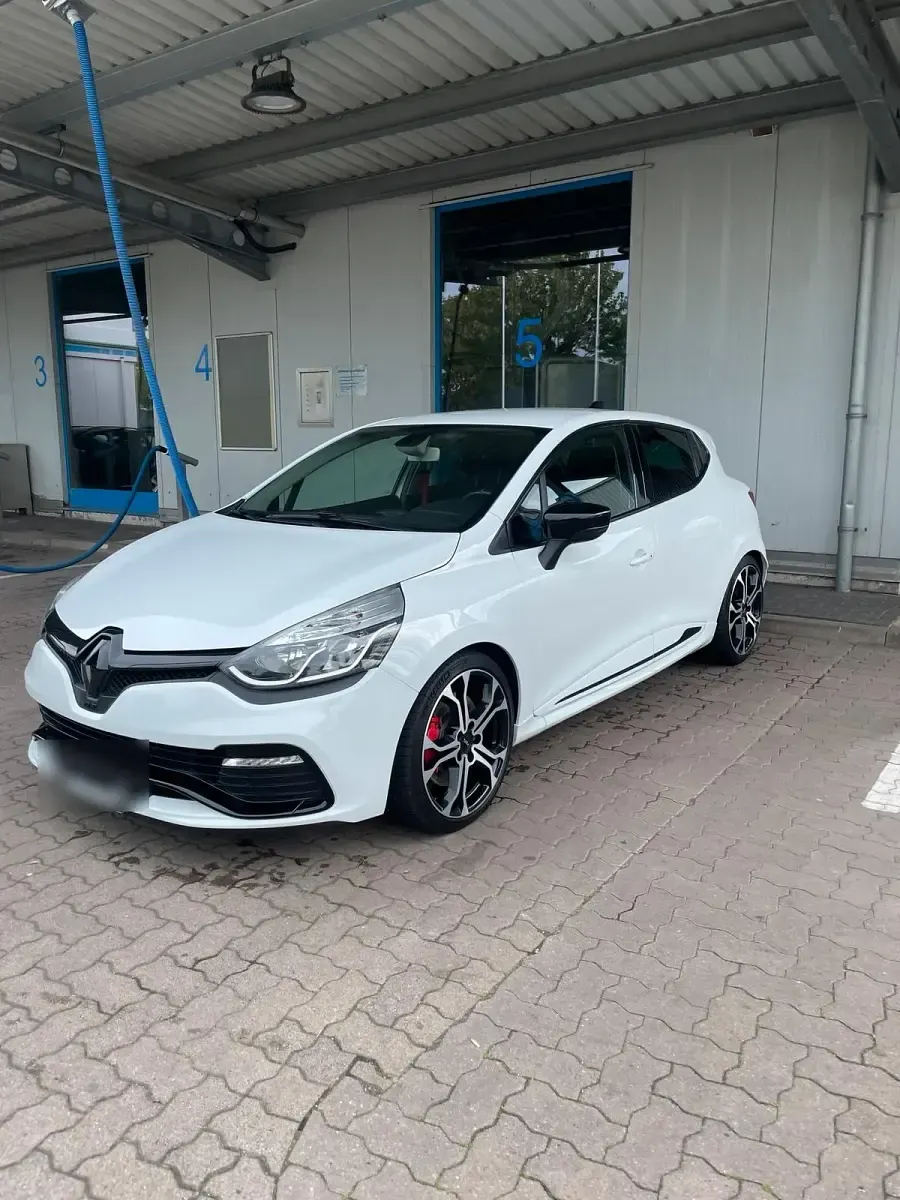Gebraucht Renault Clio IV Trophy 220 PS (161 kW) 2016 Weiß Kleinwagen