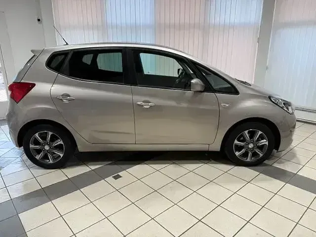 Gebraucht Hyundai ix20 Space 125 PS (91 kW) 2018 Andere Kleinwagen