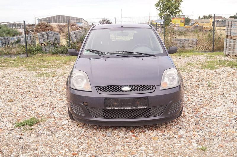 Grau Gebraucht 2007 Ford Fiesta Style Kleinwagen | 390 € (Guter Preis) - Bild 1/4