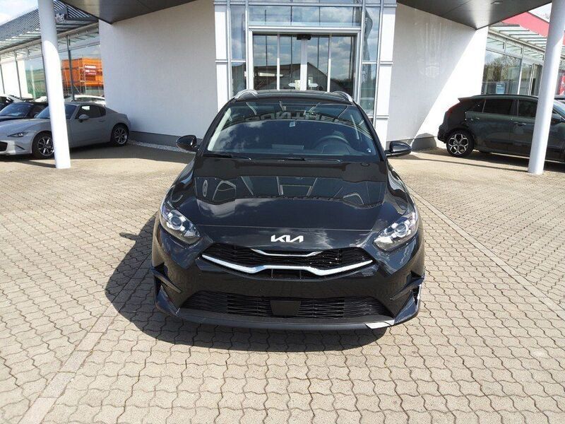 Zilinaschwarz metallic Neu 2025 Kia Ceed Sportswagon Comfort Kombi | 26.790 € (Fairer Preis) - Bild 1/4