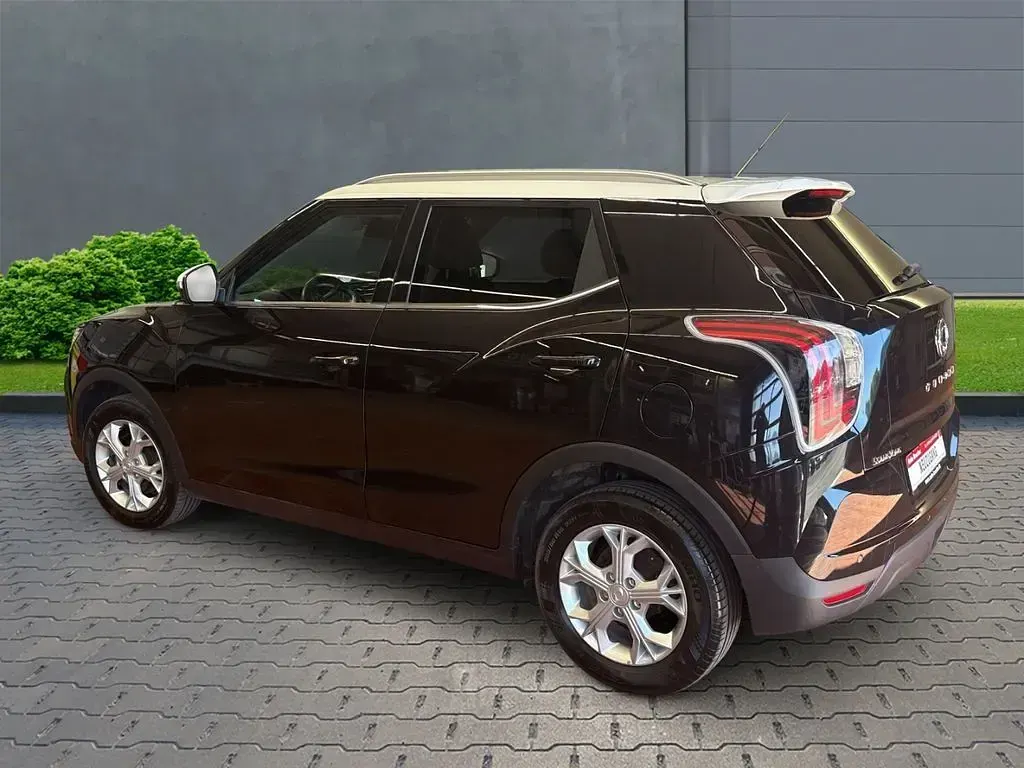 Gebraucht SsangYong Tivoli Crystal 128 PS (94 kW) 2021 Schwarz SUV