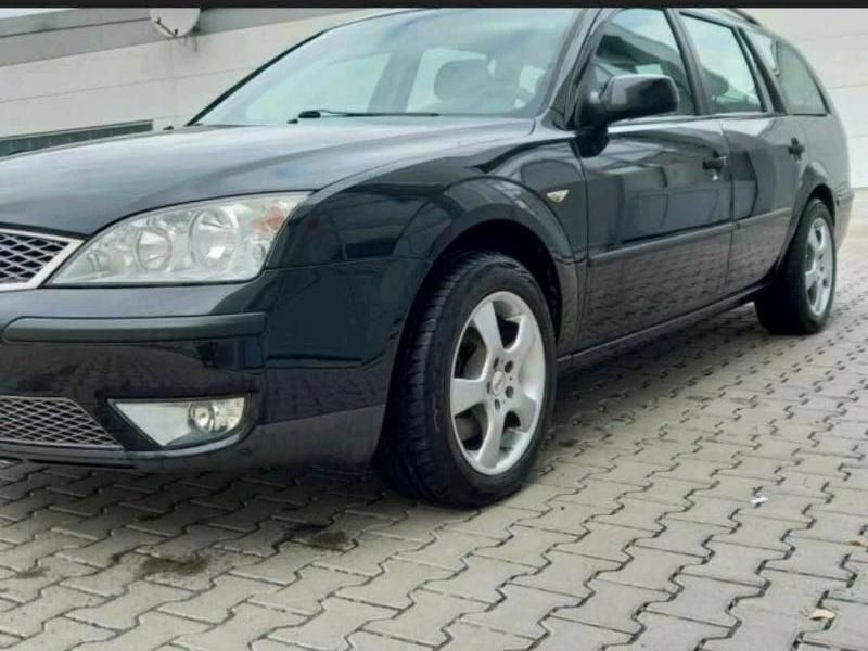 Schwarz Gebraucht 2006 Ford Mondeo Kombi | 1.300 € - Bild 1/4