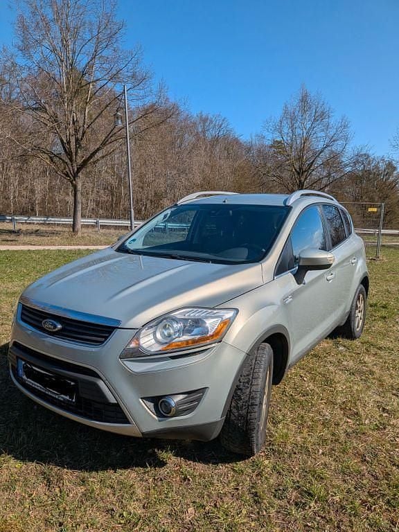 Gebraucht Ford Kuga Titanium 136 PS (100 kW) 2010 Silber SUV