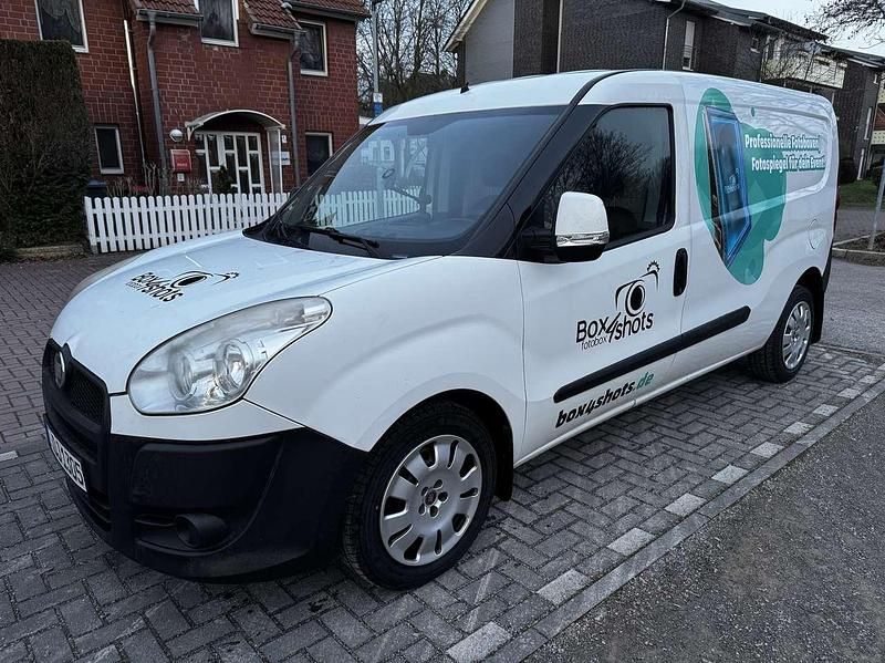 Weiß Gebraucht 2013 Fiat Doblò Van / Kleinbus | 4.900 € (Fairer Preis) - Bild 1/4
