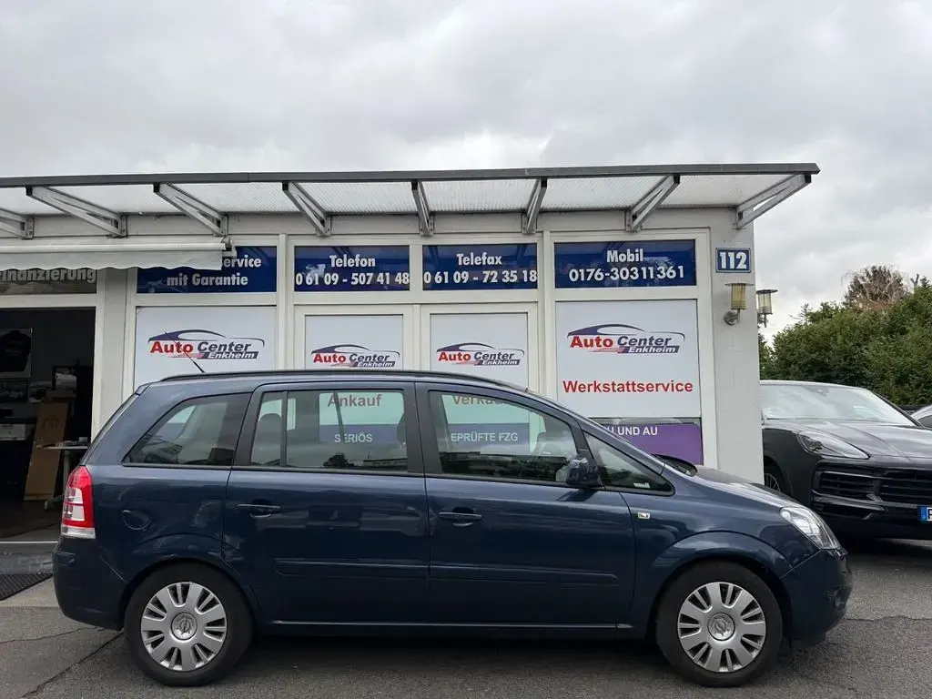Gebraucht Opel Zafira Family 140 PS (102 kW) 2011 Blau Van / Kleinbus