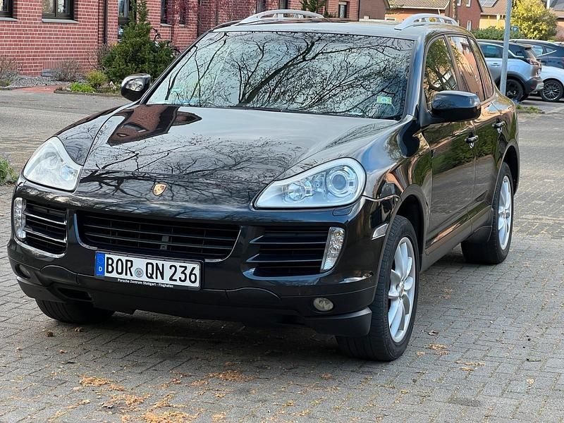 Gebraucht Porsche Cayenne 239 PS (175 kW) 2010 Schwarz SUV