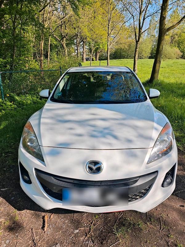 Second-hand Mazda 3 150 CP (110 kW) 2012 Alb Berlinǎ
