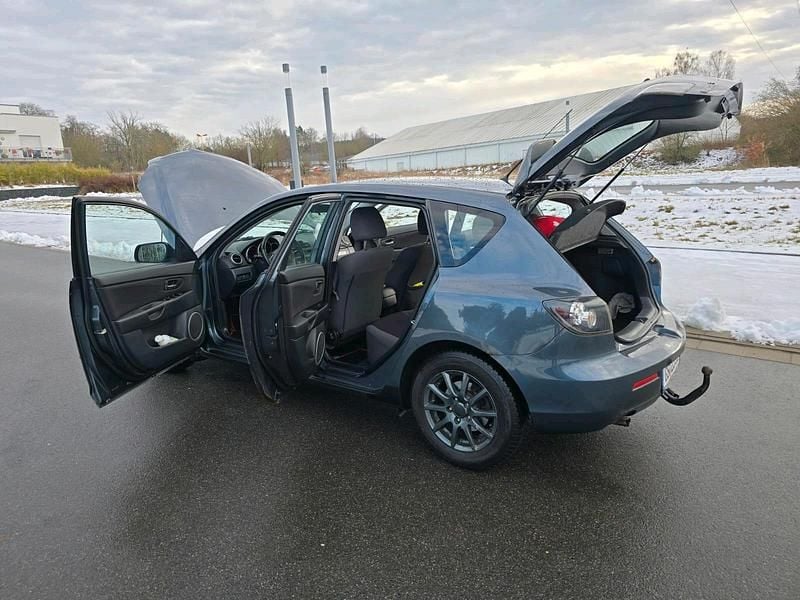 Grau Gebraucht 2008 Mazda 3 Kombi | 500 € (Fairer Preis) - Bild 1/4