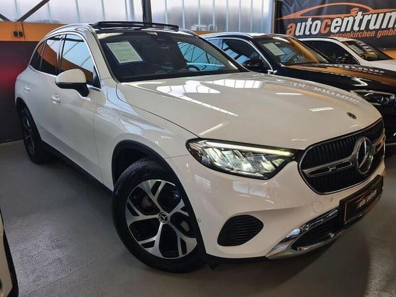 Gebraucht Mercedes GLC220 143 PS (105 kW) 2020 Andere Limousine