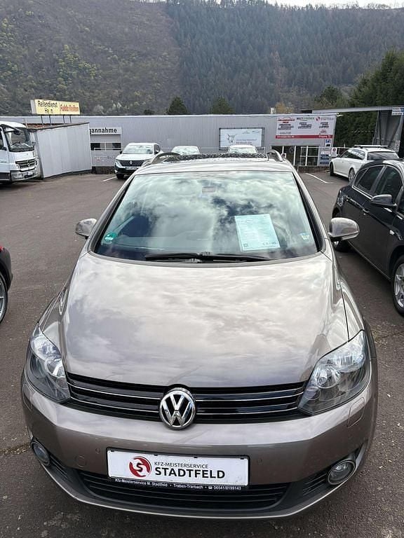 Gebraucht VW Golf VI Team 122 PS (89 kW) 2010 Kaschmirbraun metallic Kleinwagen