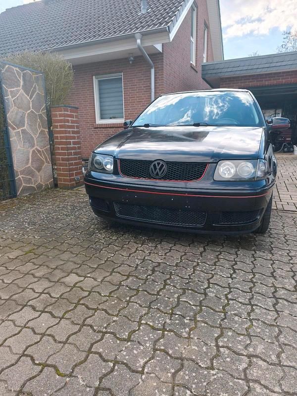 Second-hand VW Polo 75 CP (55 kW) 2001 Negru Hatchback