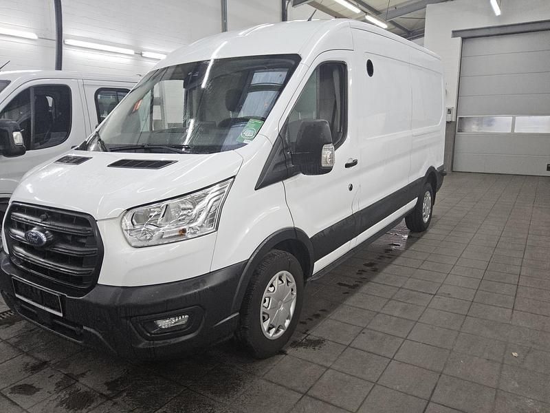 Gebraucht Ford Transit 170 PS (125 kW) 2022 Weiß Limousine