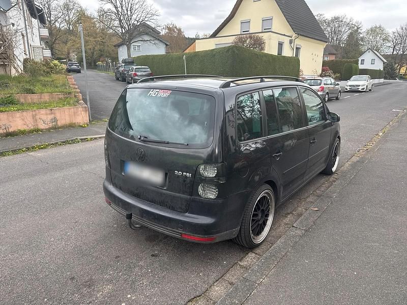 Gebraucht VW Touran 150 PS (110 kW) 2004 Schwarz Van / Kleinbus