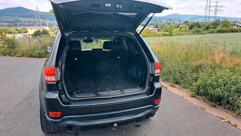 Gebraucht Jeep Grand Cherokee Overland 250 PS (183 kW) 2013 Schwarz SUV