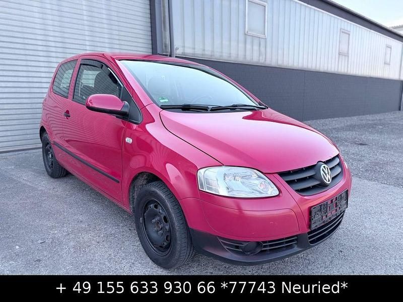Gebraucht VW Fox Basis 54 PS (39 kW) 2005 Rot Kleinwagen