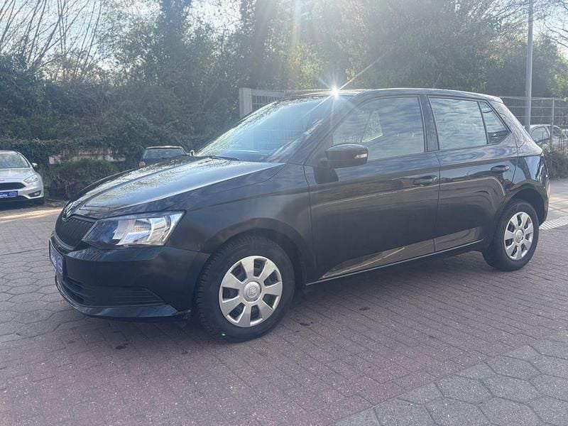 Gebraucht Skoda Fabia Active 60 PS (44 kW) 2018 Schwarz Limousine