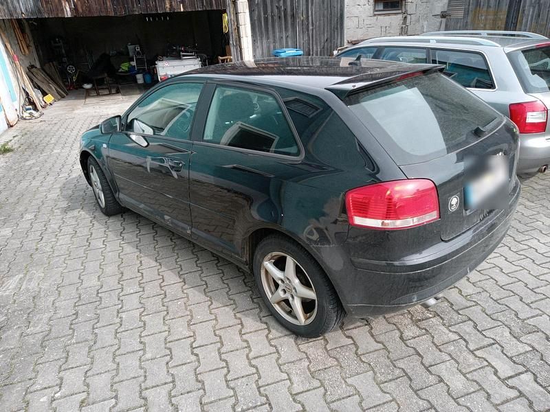 Gebraucht Audi A3 105 PS (77 kW) 2008 Schwarz Kleinwagen